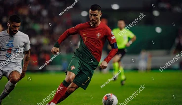 Vliesová fototapeta na míru Ronaldo 170 x 100 cm