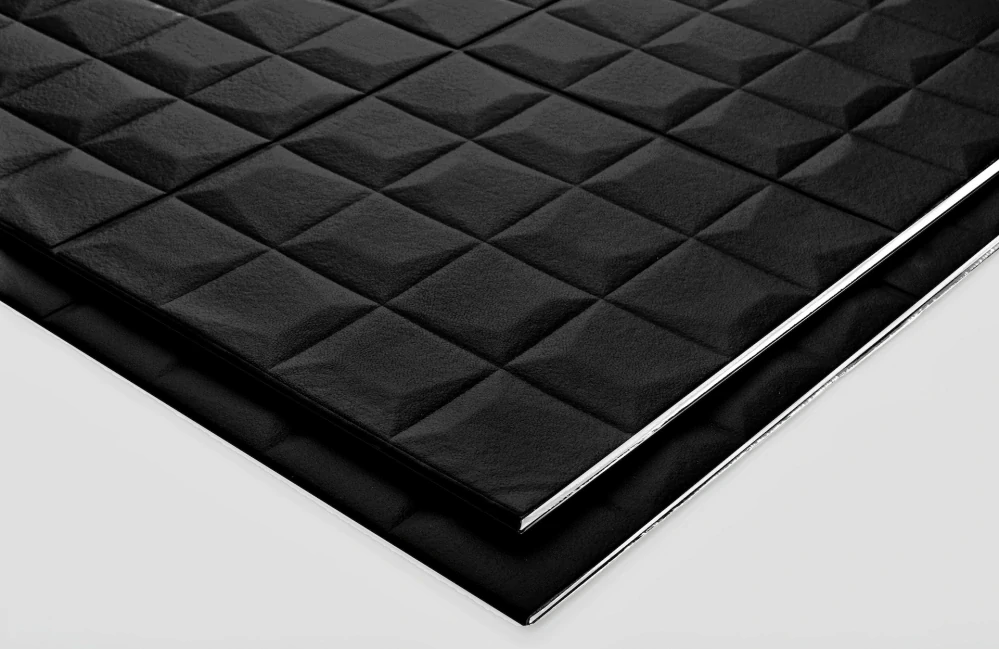 3D samolepicí koženka černá - 0,69 x 1,4 m