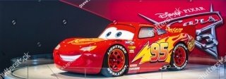 Vliesová fototapeta McQueen 165 x 70 cm